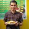 Dibantu Ibu, Hendra Rintis Usaha Nasi Kuning Usai Berhenti Jadi Karyawan