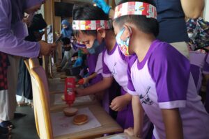 Murid TK Angkasa Pura Serbu Dapur KFC