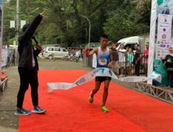 Ditunggu Pukul 14.30 Wita, Pelari 50 Km Ini Sudah Finish Pukul 09.18 Wita