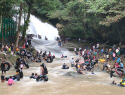 Libur Lebaran, PAD Wisata Alam Bantimurung Menuju Rp1 Miliar