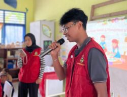 Mahasiswa KKN Tematik Unhas Sosialisasi Menabung di Desa Padaelo