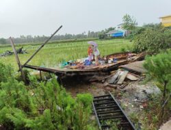 Empat Rumah di Maros Baru Diterjang Angin Kencang, Satu Rata dengan Tanah
