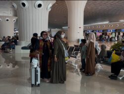 Penerbangan ke Madinah Dibatalkan, 53 Jemaah Umrah Tertahan di Bandara Sultan Hasanuddin