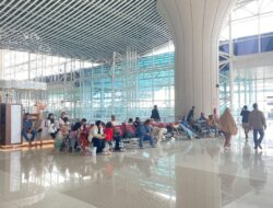 Asap Tebal, 7 Penerbangan Bandara Sultan Hasanuddin Batal, 1.070 Penumpang “Gigit Jari”